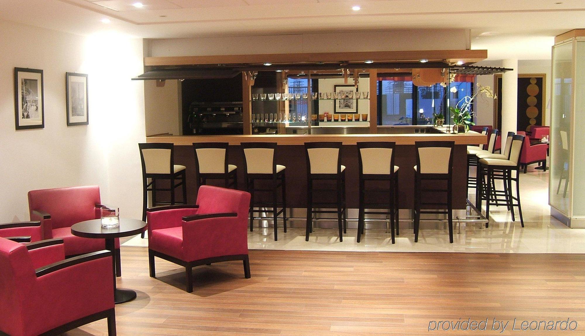Residhome Val D'Europe Montévrain Ristorante foto